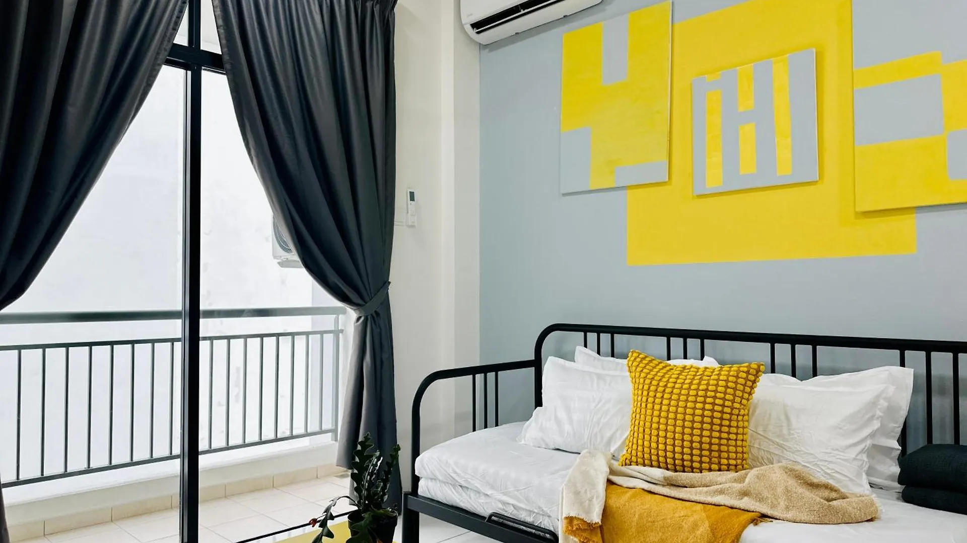 New The Sun Homestay At Sg Nibong Nearby Queensbay Or Pisa Or Ftz Bayan Lepas Heng Малайзия