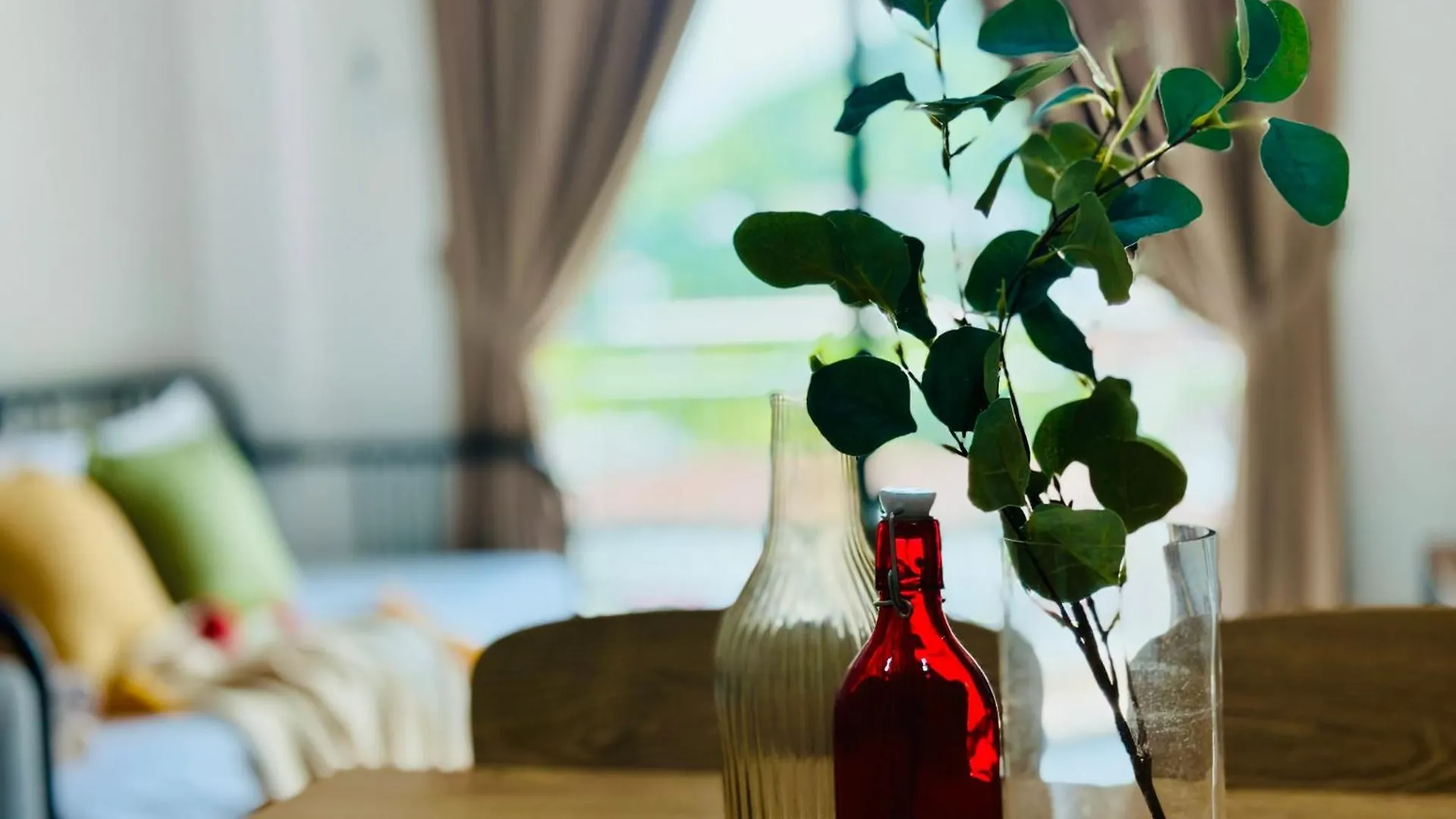New The Sun Homestay At Sg Nibong Nearby Queensbay Or Pisa Or Ftz Bayan Lepas Heng 0*,  Малайзия
