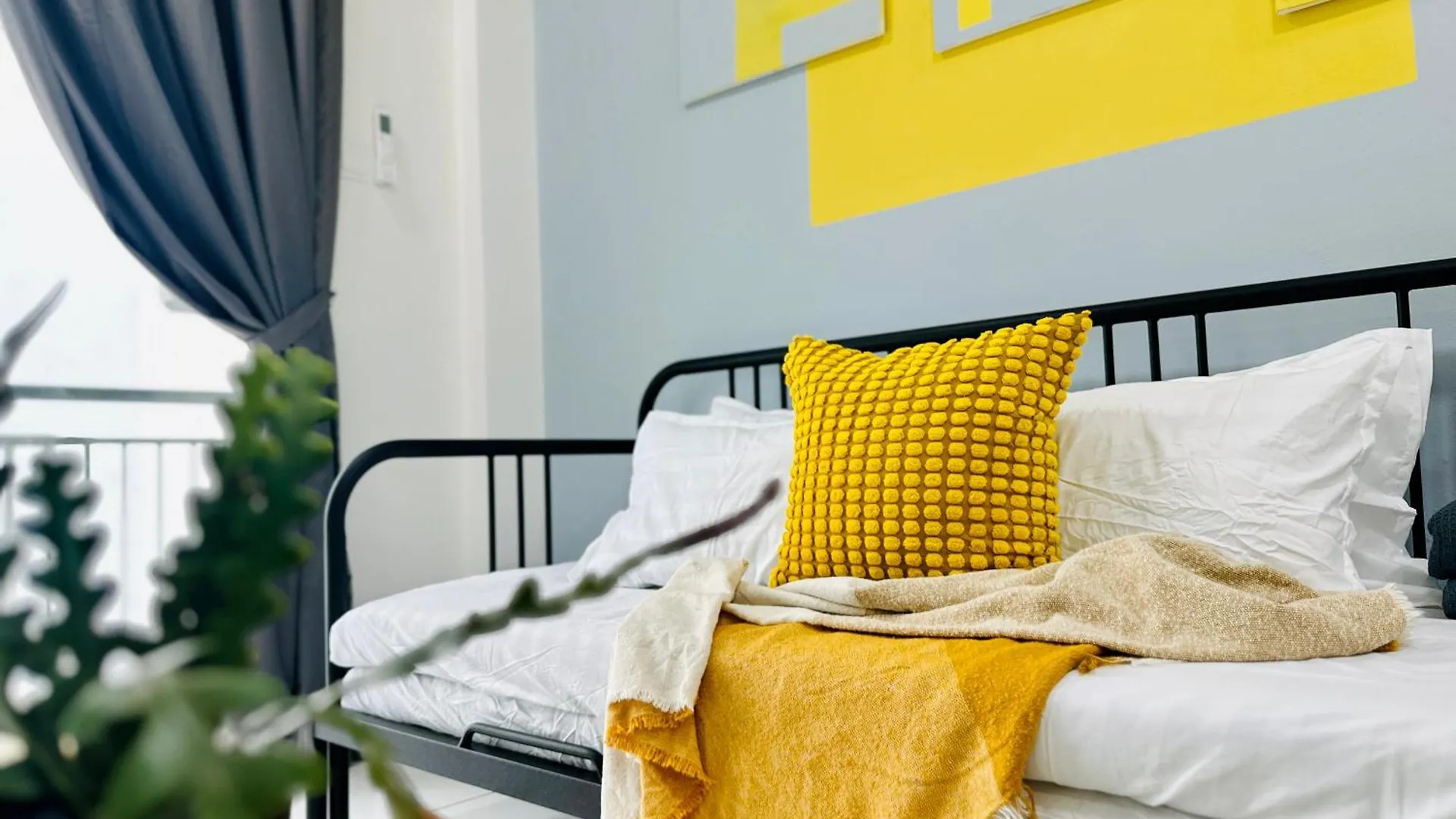 New The Sun Homestay At Sg Nibong Nearby Queensbay Or Pisa Or Ftz Bayan Lepas Heng 0*,  Malaysia