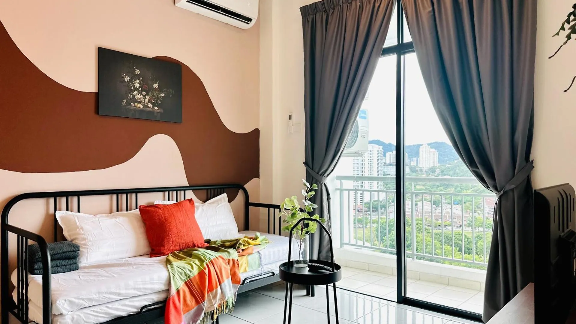 New The Sun Homestay At Sg Nibong Nearby Queensbay Or Pisa Or Ftz Bayan Lepas Heng Apartment