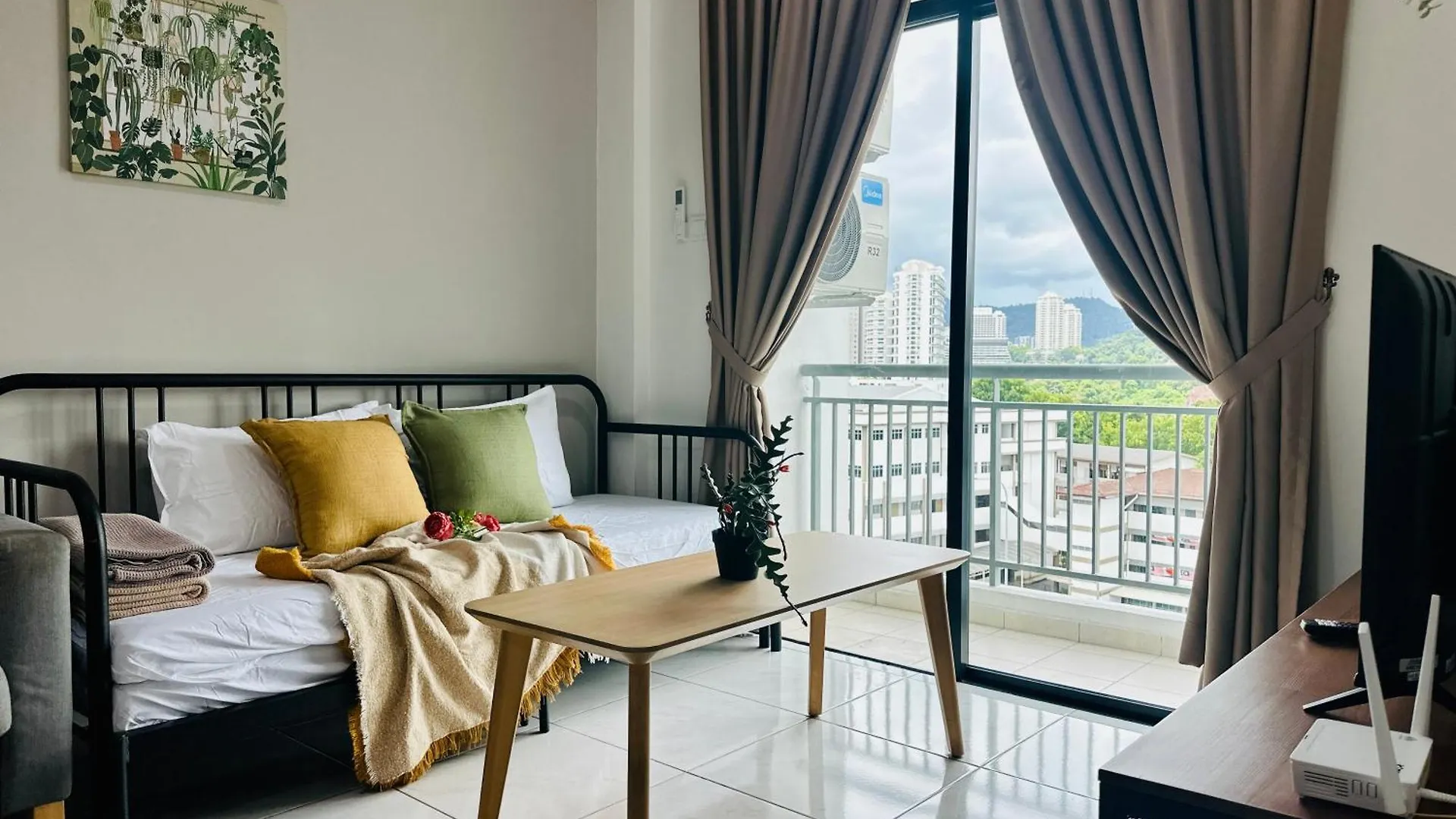 New The Sun Homestay At Sg Nibong Nearby Queensbay Or Pisa Or Ftz Bayan Lepas Heng Apartment