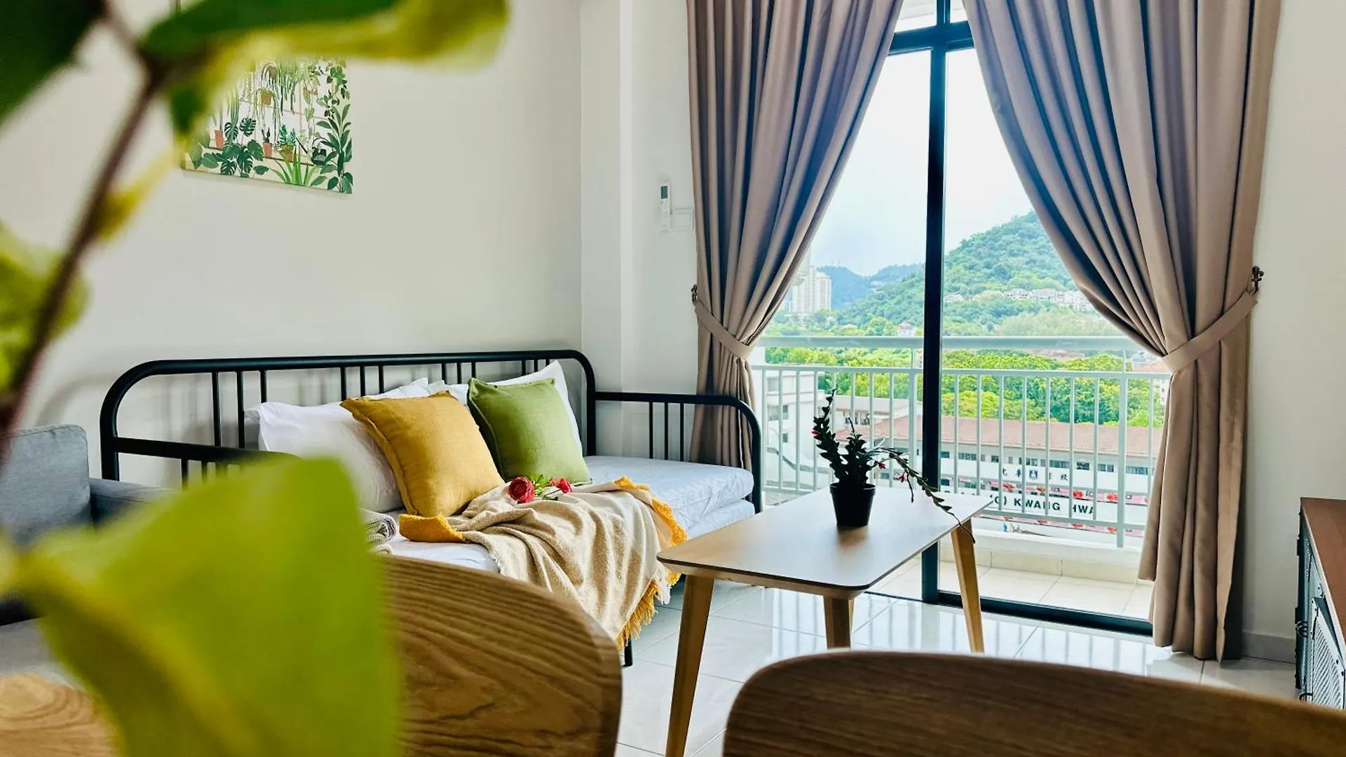 New The Sun Homestay At Sg Nibong Nearby Queensbay Or Pisa Or Ftz Bayan Lepas Heng Apartment