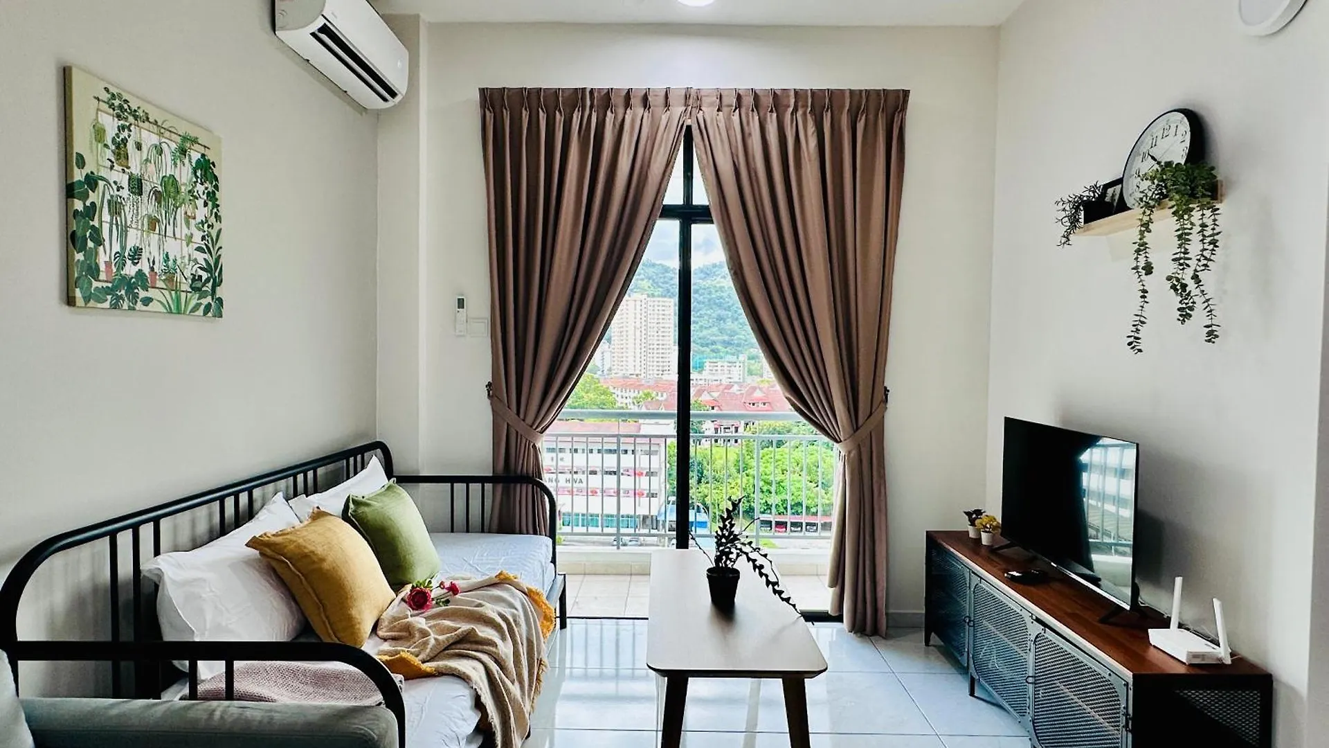 New The Sun Homestay At Sg Nibong Nearby Queensbay Or Pisa Or Ftz Bayan Lepas Heng Apartment